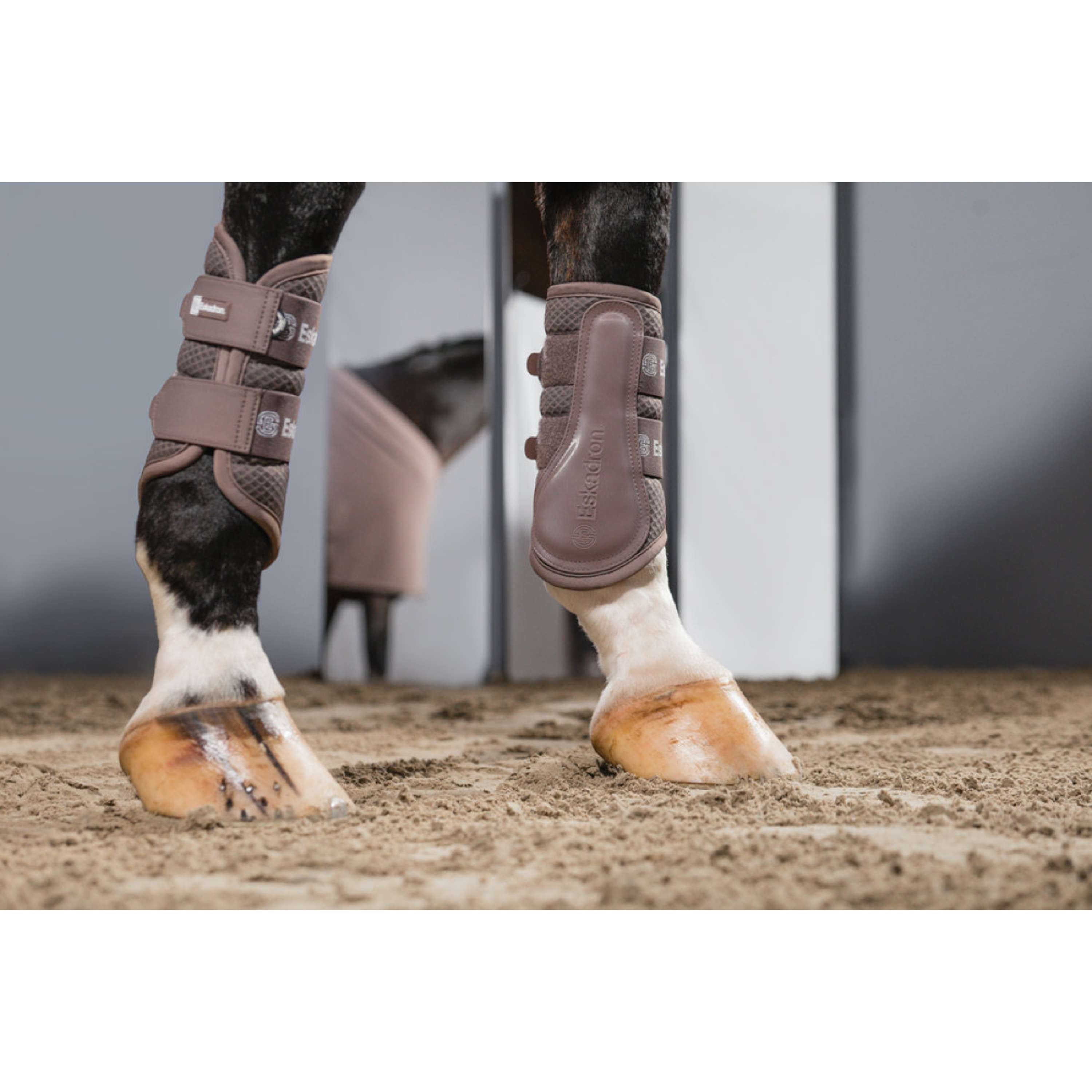 Eskadron Protectores de piernas Dynamics Mesh Powdertaupe