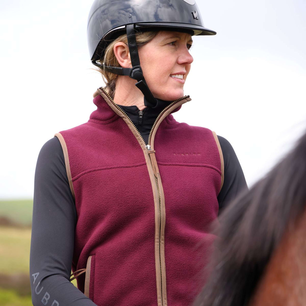 Aubrion by Shires Chaleco Original Fleece Maroon
