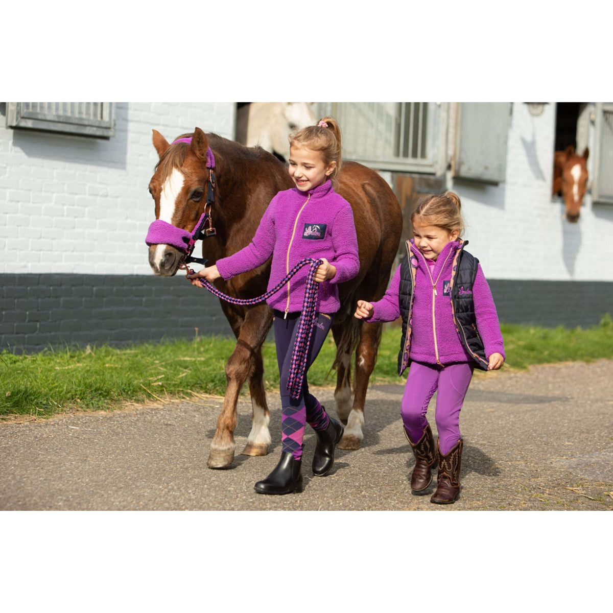 Harry's Horse Sudadera con capucha y cremallera Loulou Jaimy Bright Violet