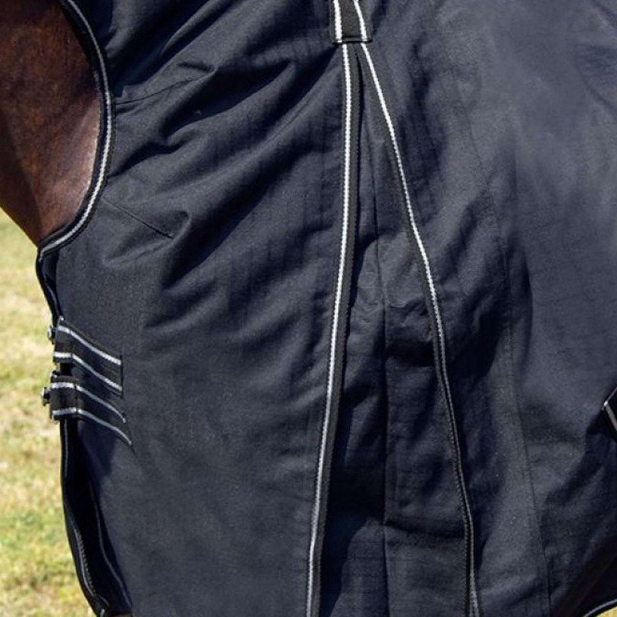 HKM Manta de Cuello Alto Innsbruck 200g Negro