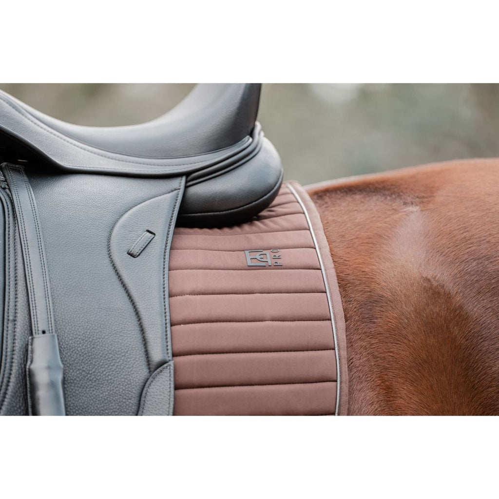EQPRO Mantilla Softshell Doma Clásica Chocolate