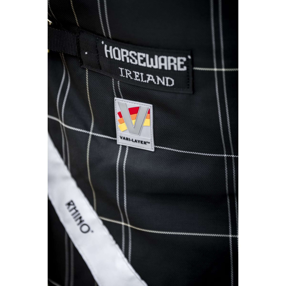 Rhino Wug Turnout 250g Varilayer Black/Grey/White Check/Gray