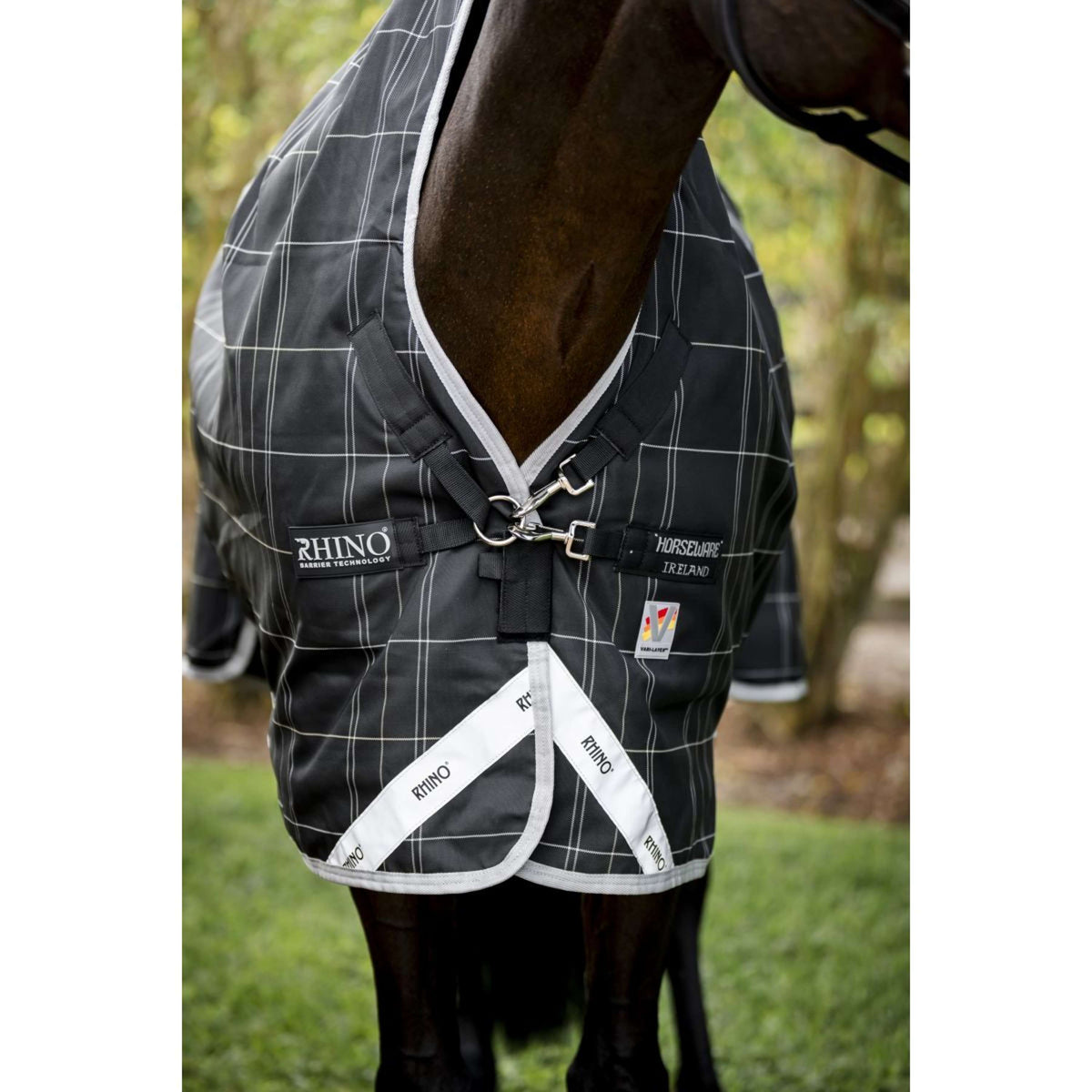 Rhino Wug Turnout 250g Varilayer Black/Grey/White Check/Gray