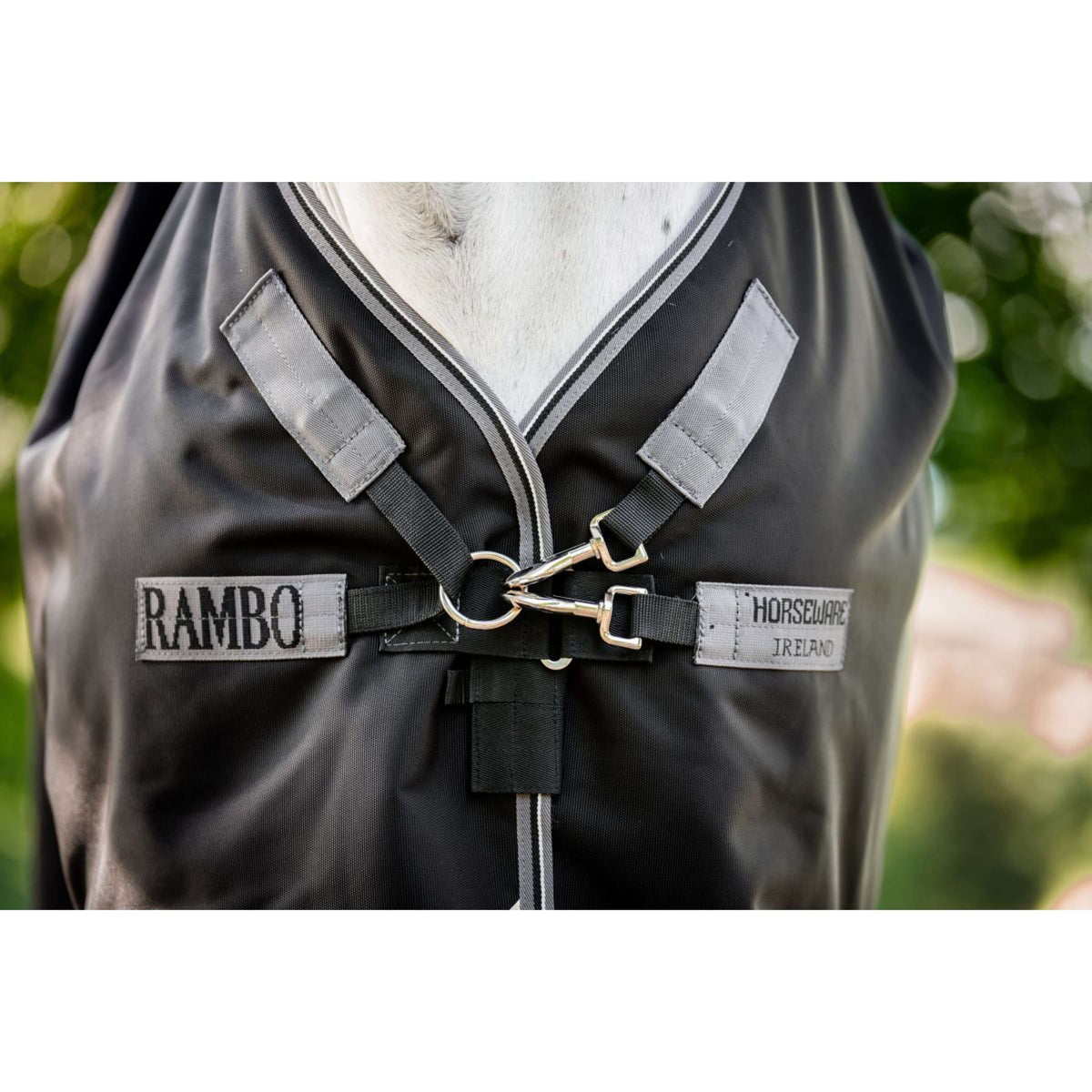 Rambo Turnout Rug 1680D Varilayer 450g Black/Thunderstorm Grey/Silver