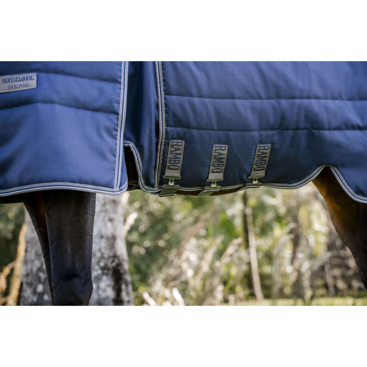 Rambo Optimo Manta de Establo 400g Navy/Thunderstorm Grey/Silver