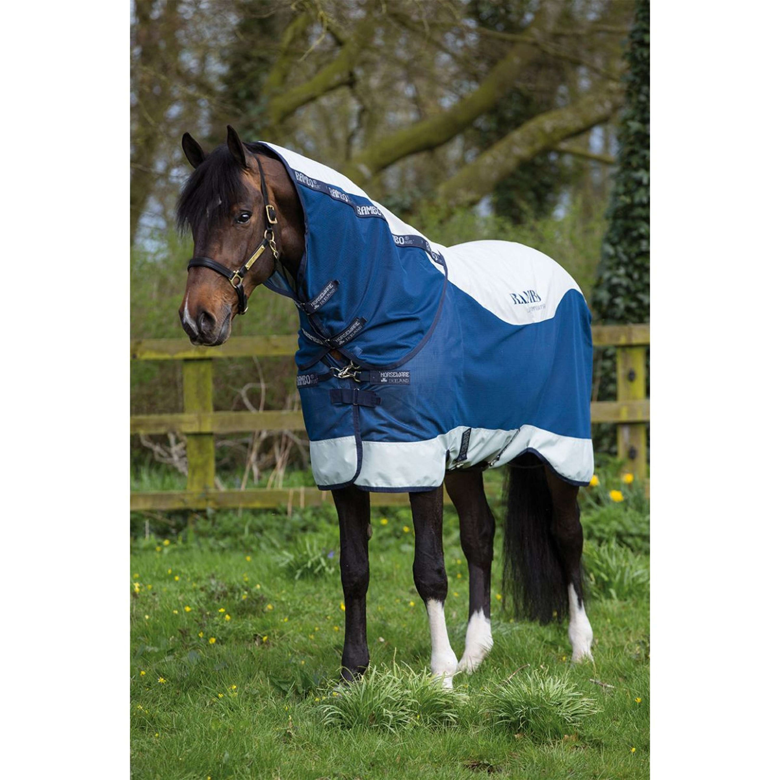 Rambo Summer Series Turnout V-front Azul/Gris Rambo Summer Series Turnout V-front Azul/Gris