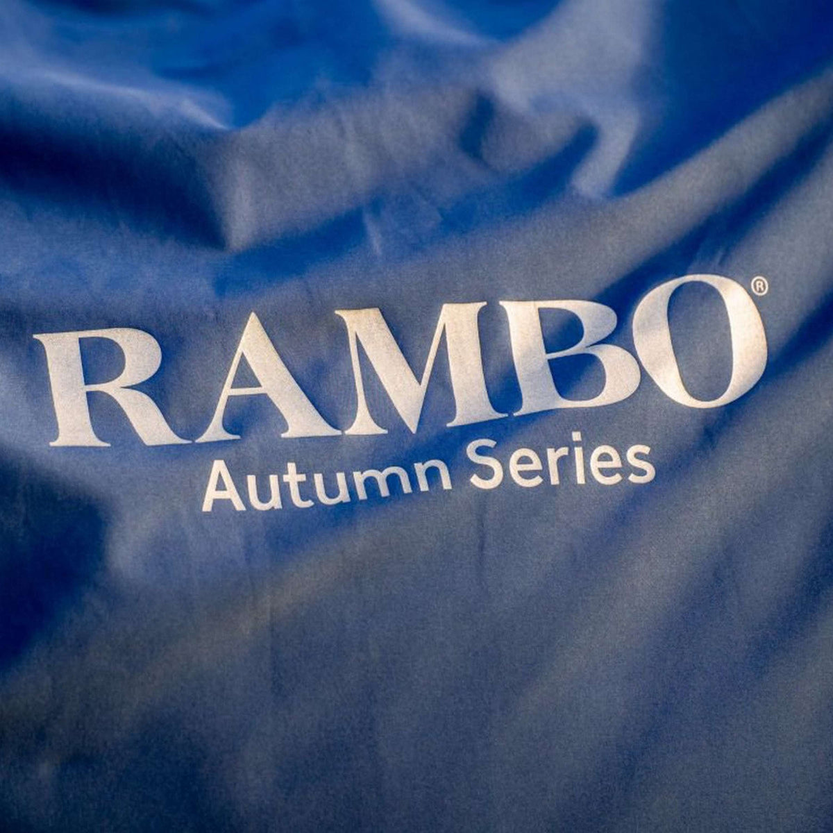 Rambo Autumn Series Turnout Marino/Gris Puntos