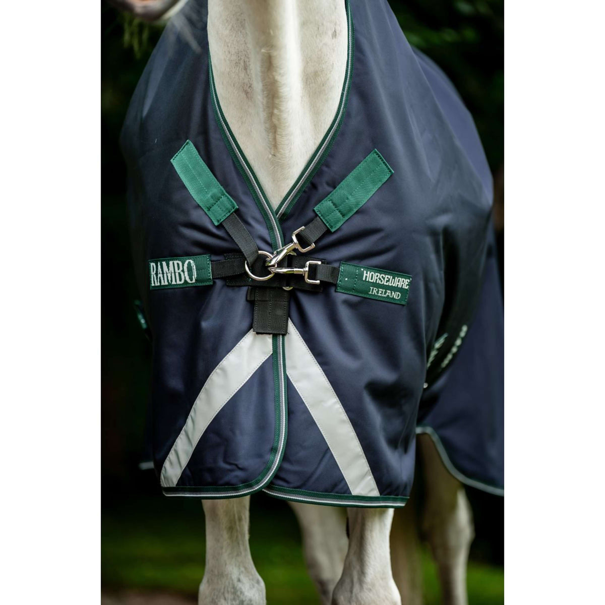 Rambo Wug Turnout Med 200g Navy/Hunter Green