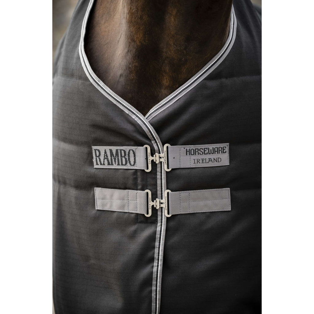Rambo Manta de Establo 100g Black/Thunderstorm Grey/Silver