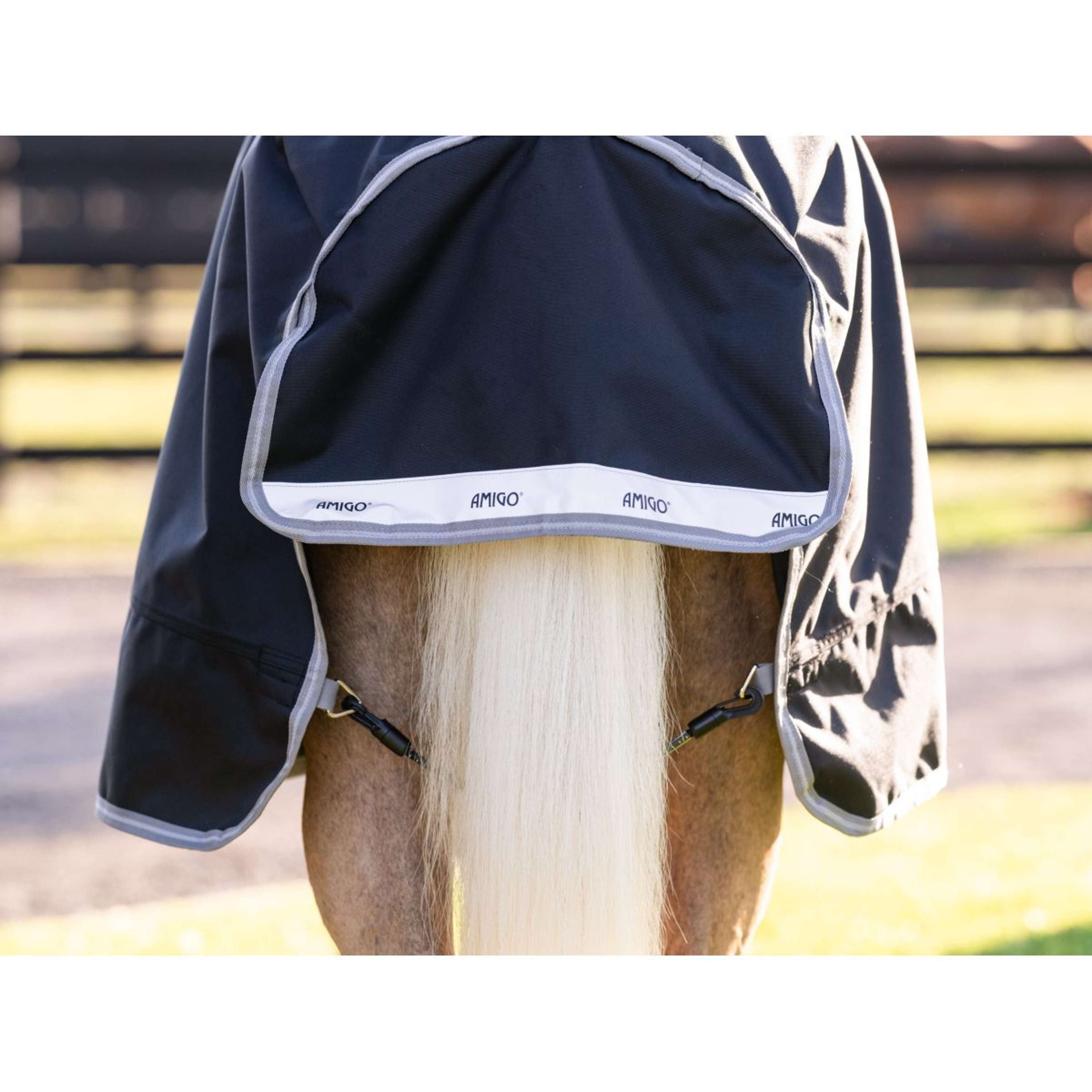 Amigo Turnout 1200D Pony 0g Negro/Gris/Plata