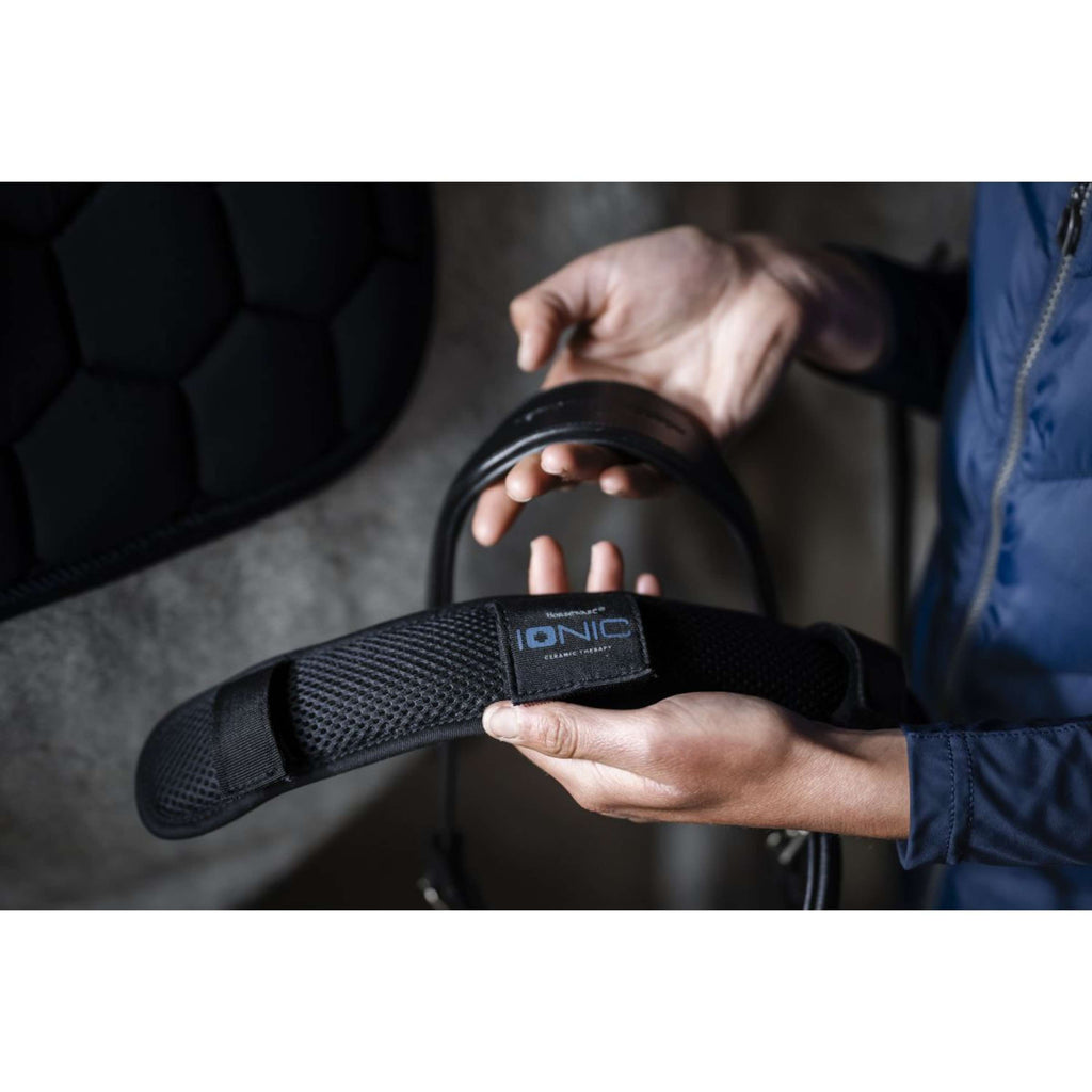 Horseware Protector de Cabezada Ionic Negro