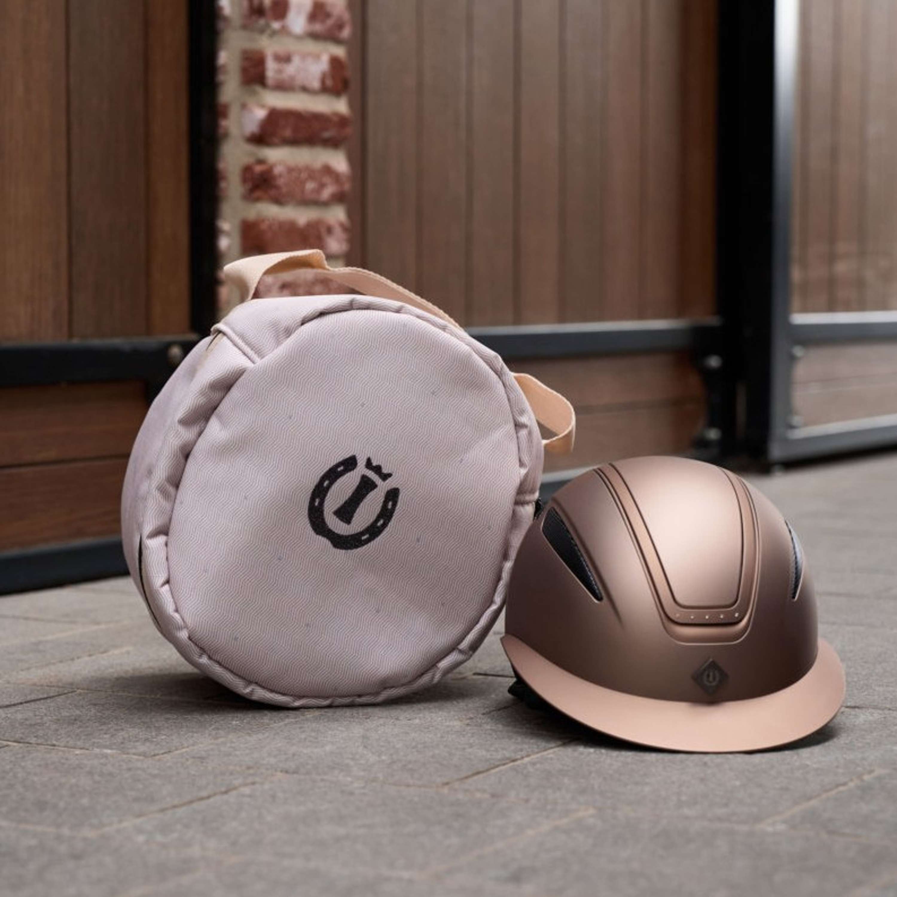Imperial Riding Bolsa para Casco IRHBasic Taupe