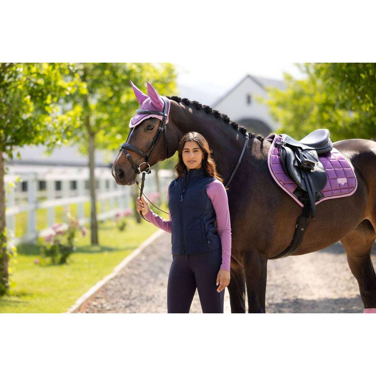 LeMieux Mantilla Loire Classic Close Contact Square saltando Mallow