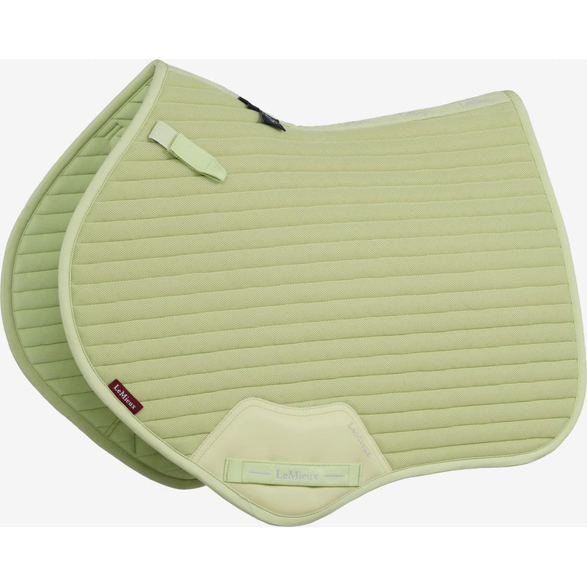 LeMieux Mantilla Air-Tek Mesh Close Contact Square saltando Macaron