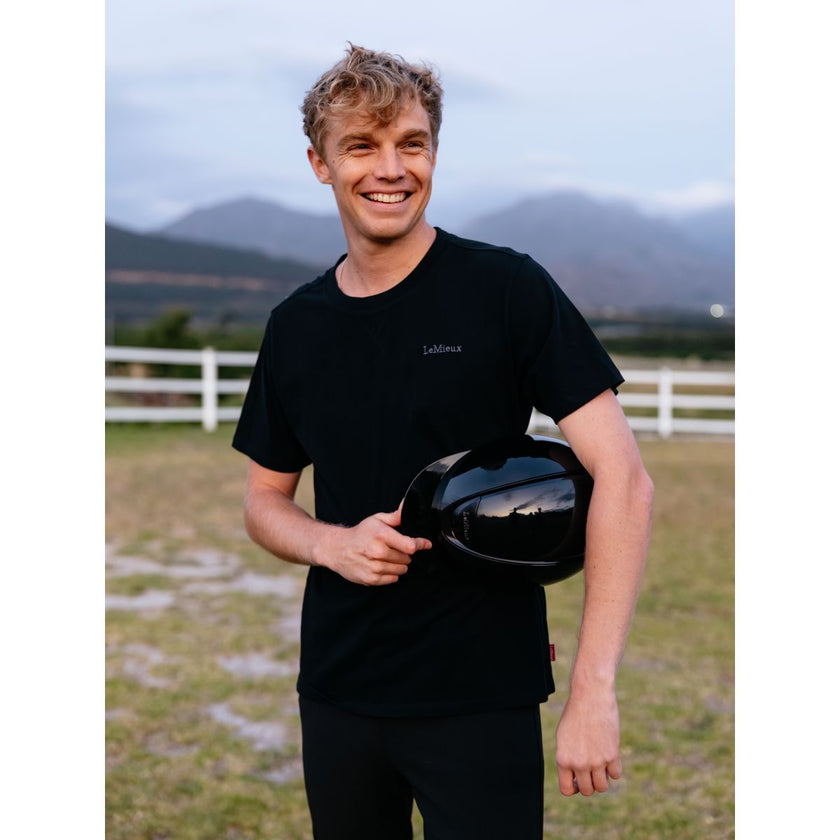 LeMieux T-Shirt SS26 Hombres Negro