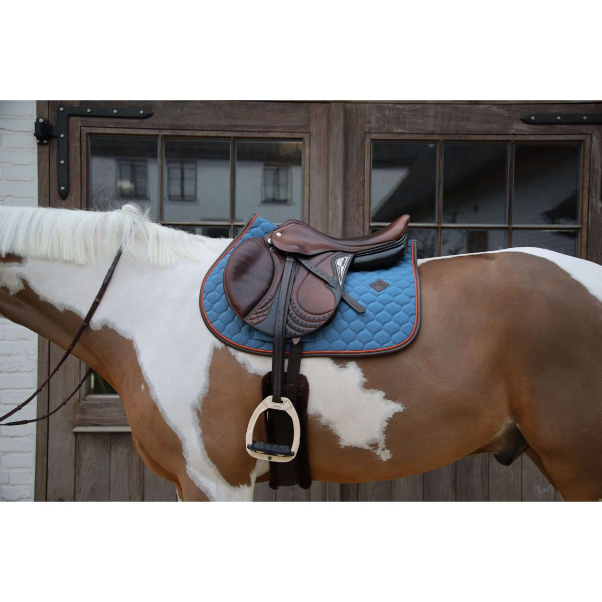 Kentucky Horsewear Mantilla Onion Quilt Leather Neon saltando Azul