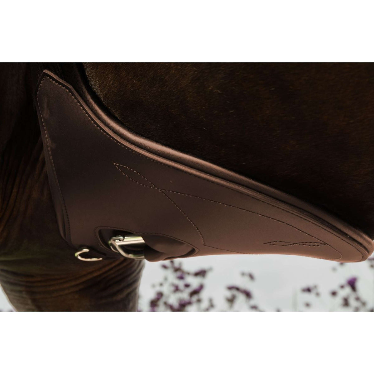 Kentucky Horsewear Cincha de Salto Solapa Ventral Anatomic Marron