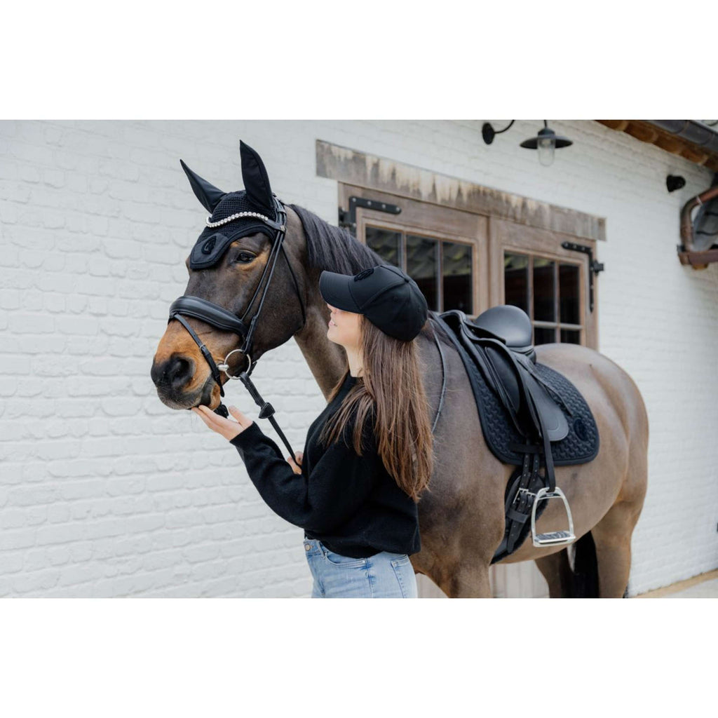 Kentucky Horsewear Bonete para Orejas Wellington 3D Logo Negro