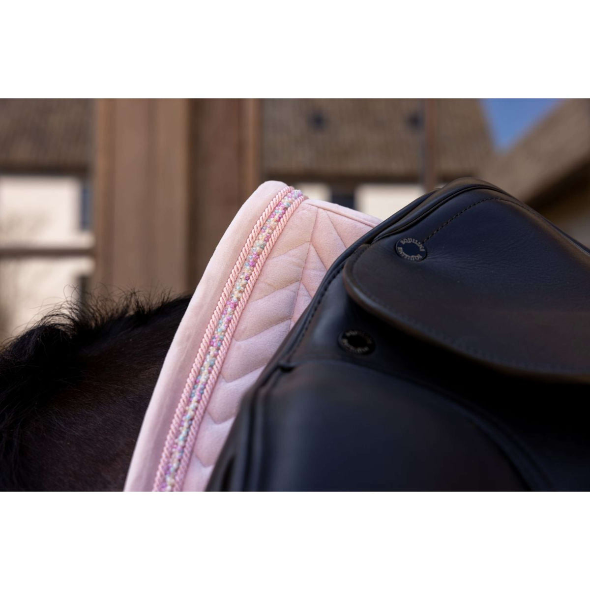 Kentucky Mantilla Velvet Mini Pearls Doma clásica Old Rose