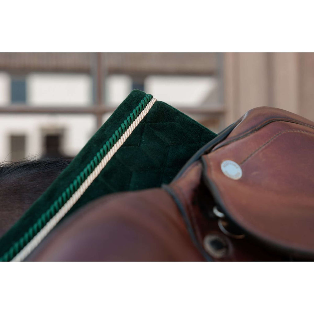 Kentucky Mantilla Velvet saltando Pine Green