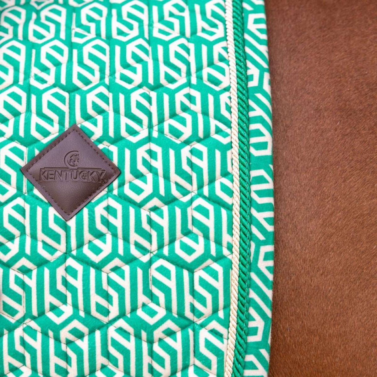 Kentucky Mantilla Velvet Maze Cipher Doma clásica Blanco/Verde