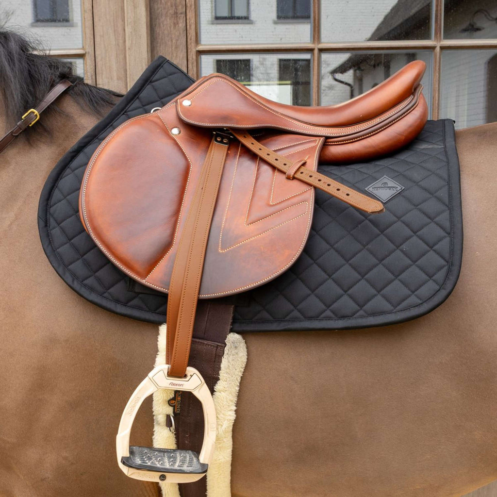 Kentucky Mantilla Skin Friendly Diamond saltando Negro