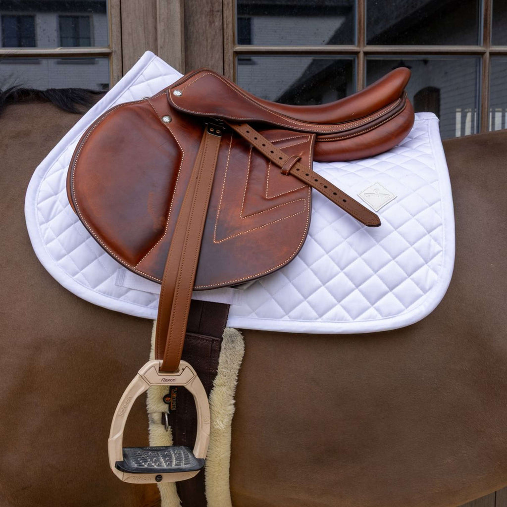 Kentucky Mantilla Skin Friendly Diamond saltando Blanco
