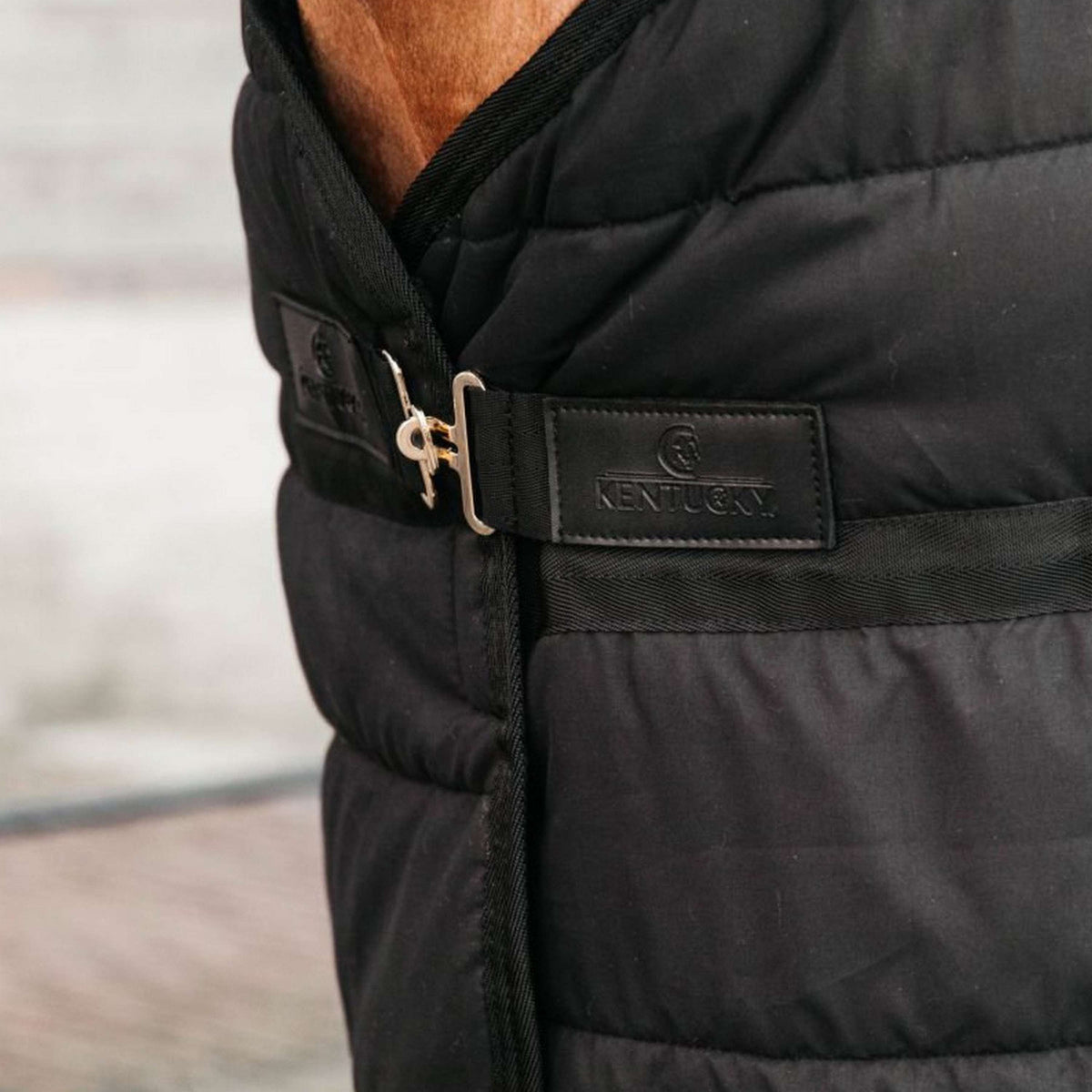 Kentucky Horsewear Bajoalfombra Skin Friendly 150g Negro