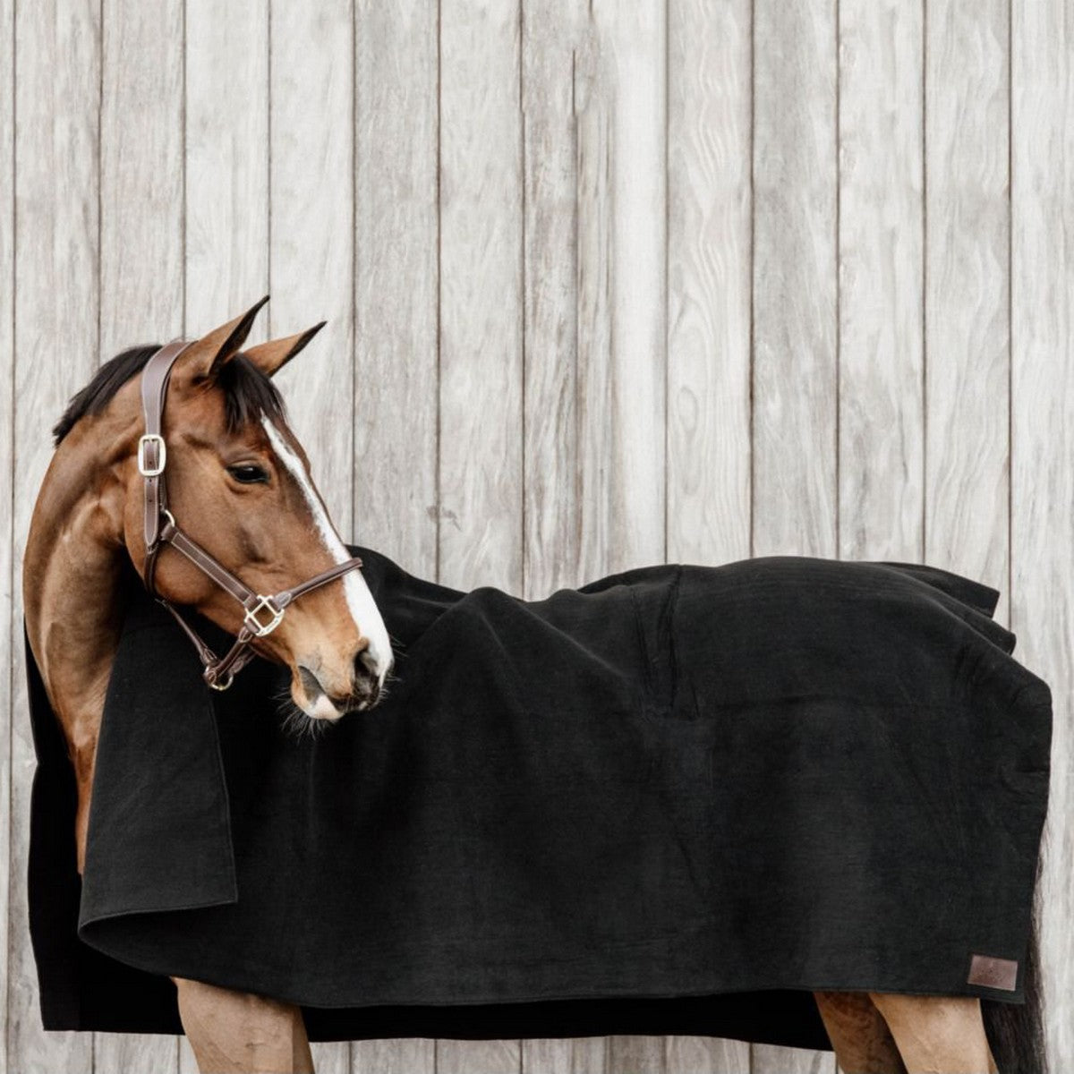 Kentucky Horsewear Manta de Forro Polar Heavy Square Negro