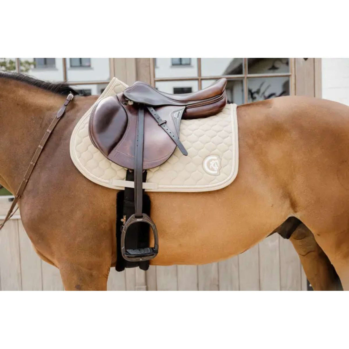 Kentucky Horsewear Mantilla Onion Quilt 3D Logo Springen Beige