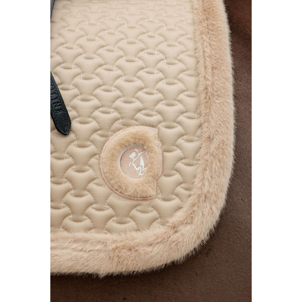 Kentucky Horsewear Mantilla Fake Fur Onion Quilt Doma clásica Beige