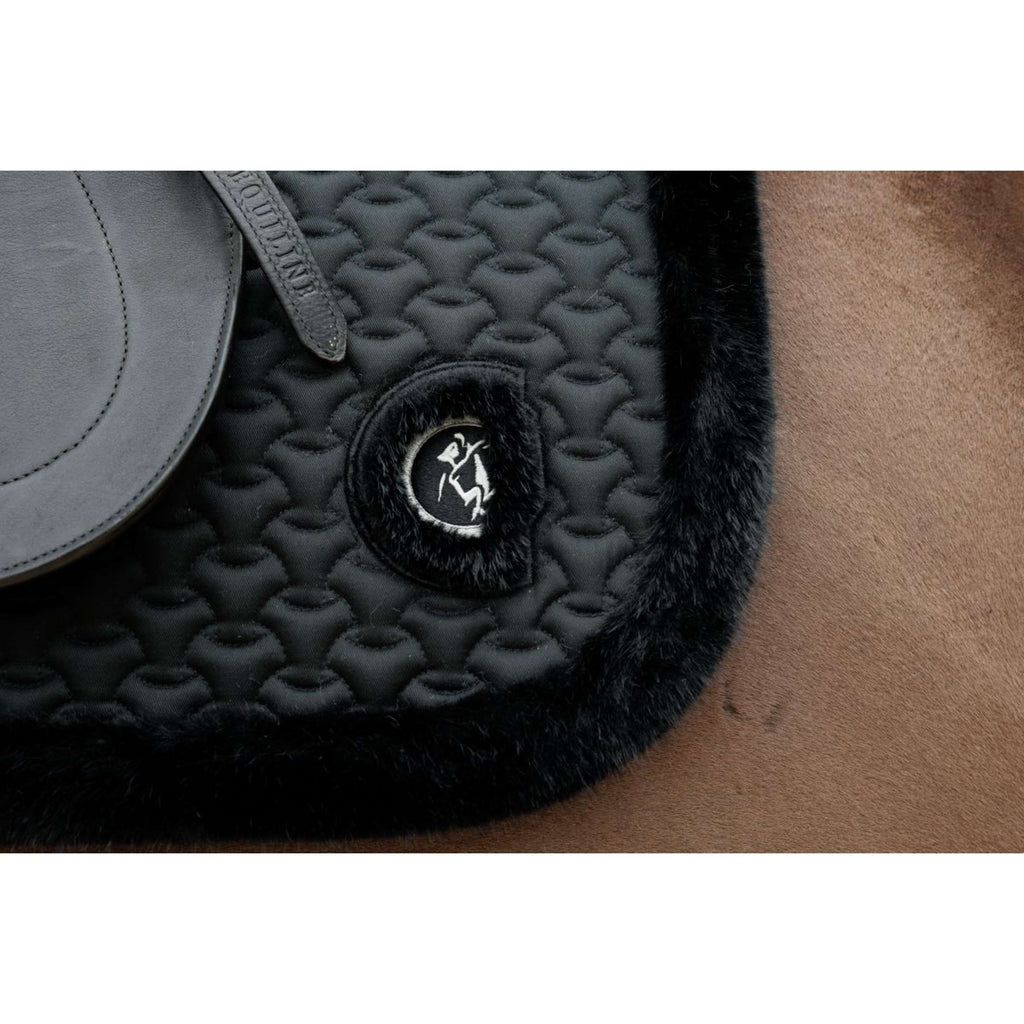 Kentucky Horsewear Mantilla Fake Fur Onion Quilt Doma clásica Negro