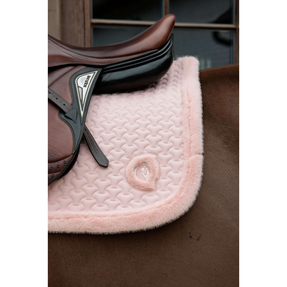 Kentucky Horsewear Mantilla Fake Fur Onion Quilt saltando Rosa Viejo