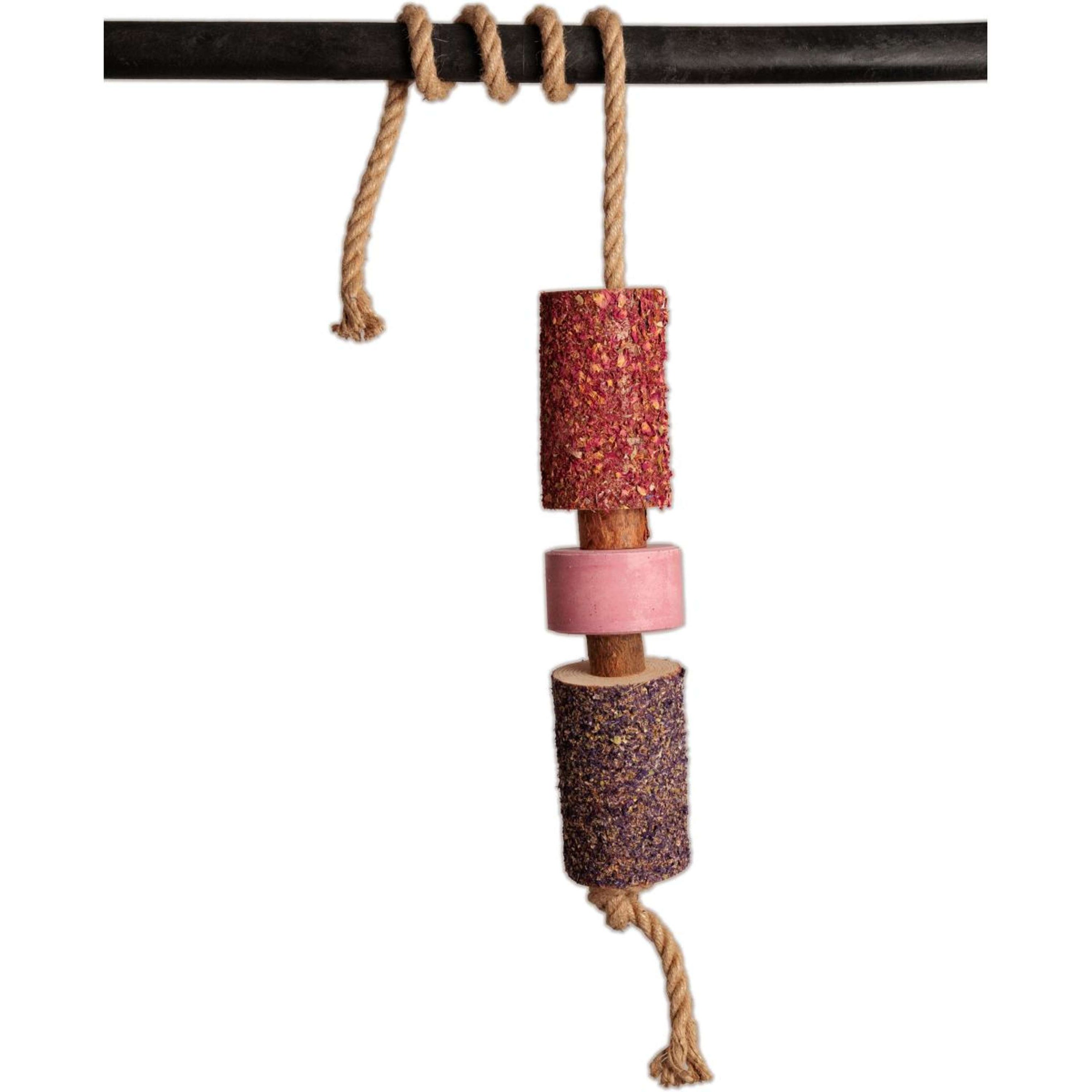 Grooming Deluxe by Kentucky Relax Horse Toy Wooden Sammy with Salt Lick Grooming Deluxe by Kentucky Relax Horse Toy Wooden Sammy with Salt Lick