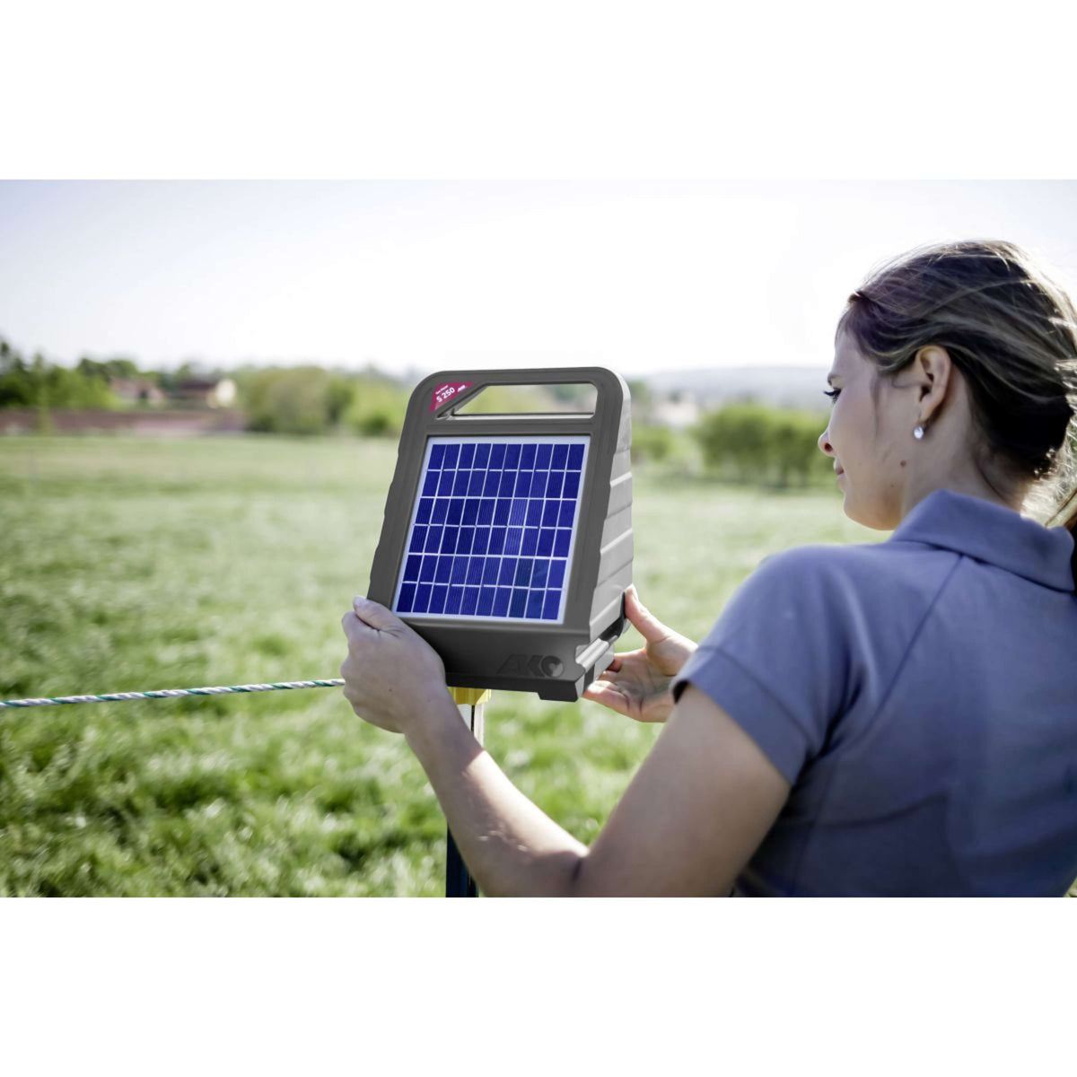 Ako Equipo para Cercas Sun Power S250