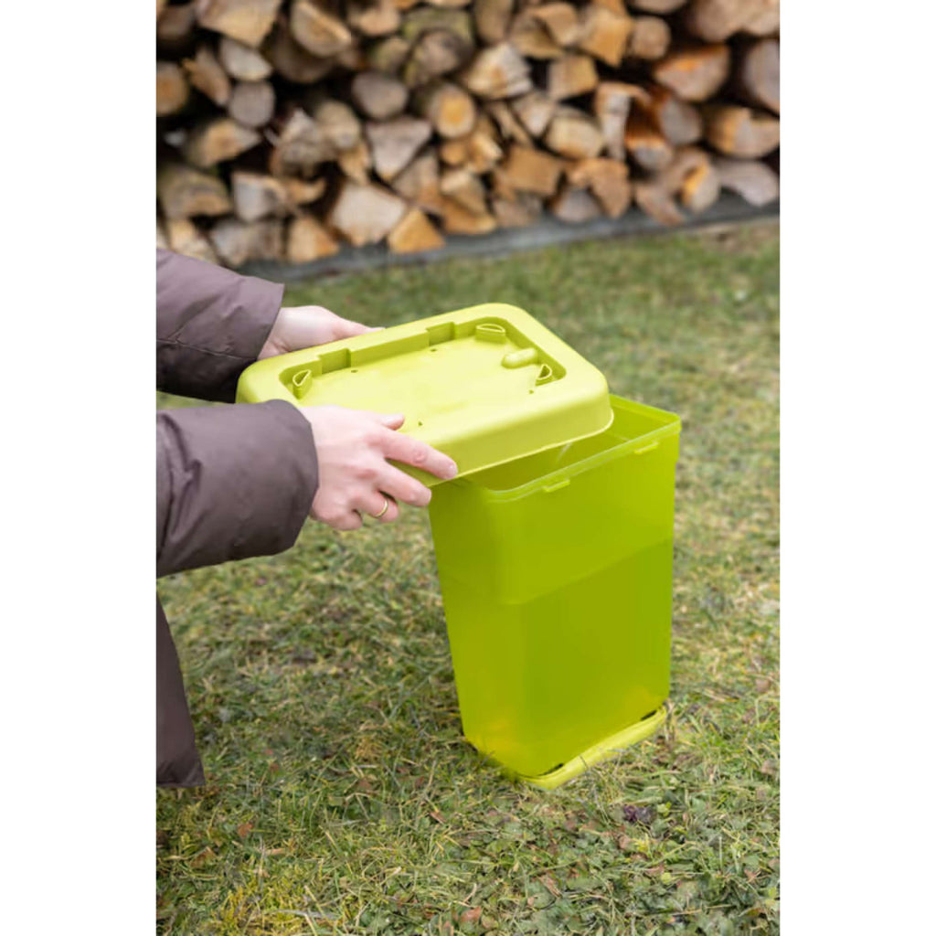 Kerbl Bebedero para Aves en un soporte Verde