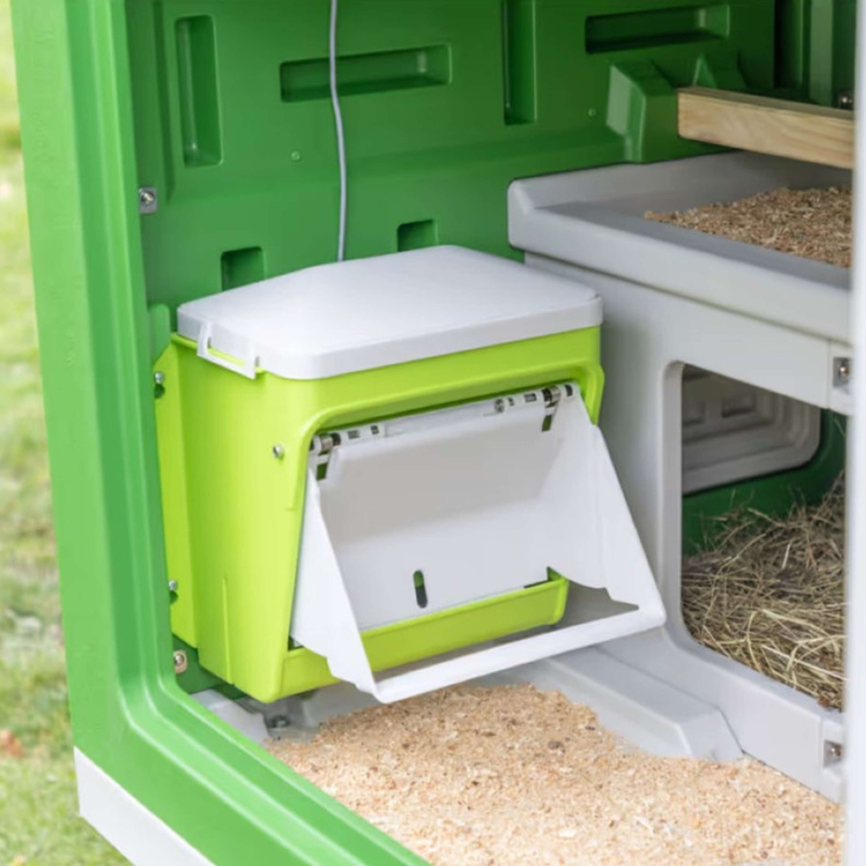 Kerbl Alimentador Automático con Solapa Protectora Verde