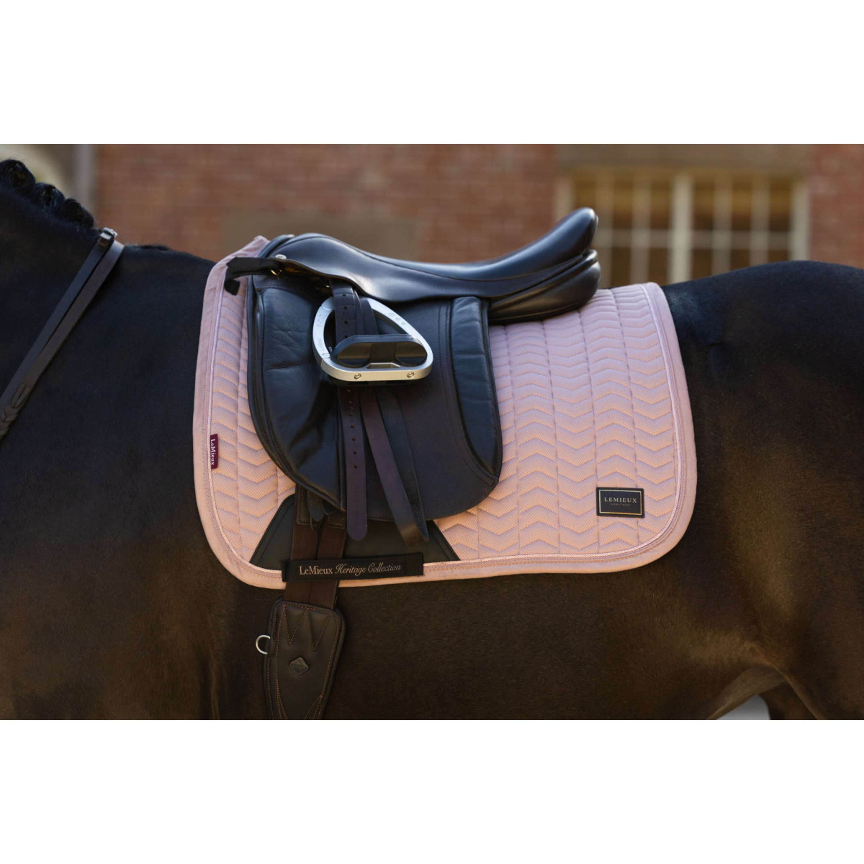 LeMieux Mantilla Heritage Herringbone Square Doma Clásica Wild Rose