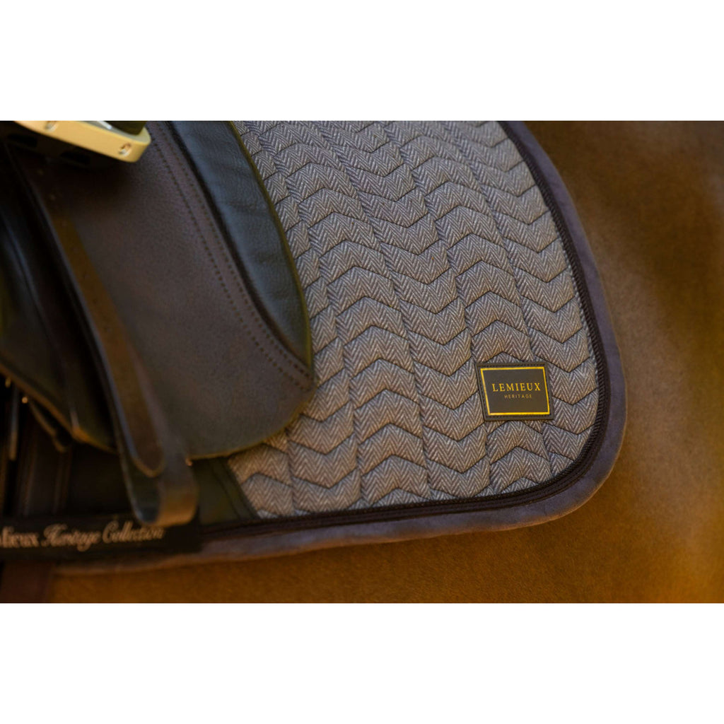 LeMieux Mantilla Heritage Herringbone Square Doma Clásica Cocoa