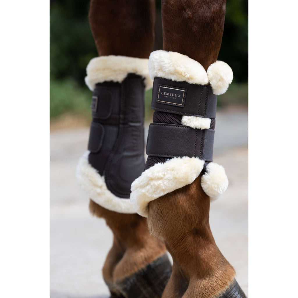 LeMieux Protectores de piernas Heritage Fleece Edged Cocoa