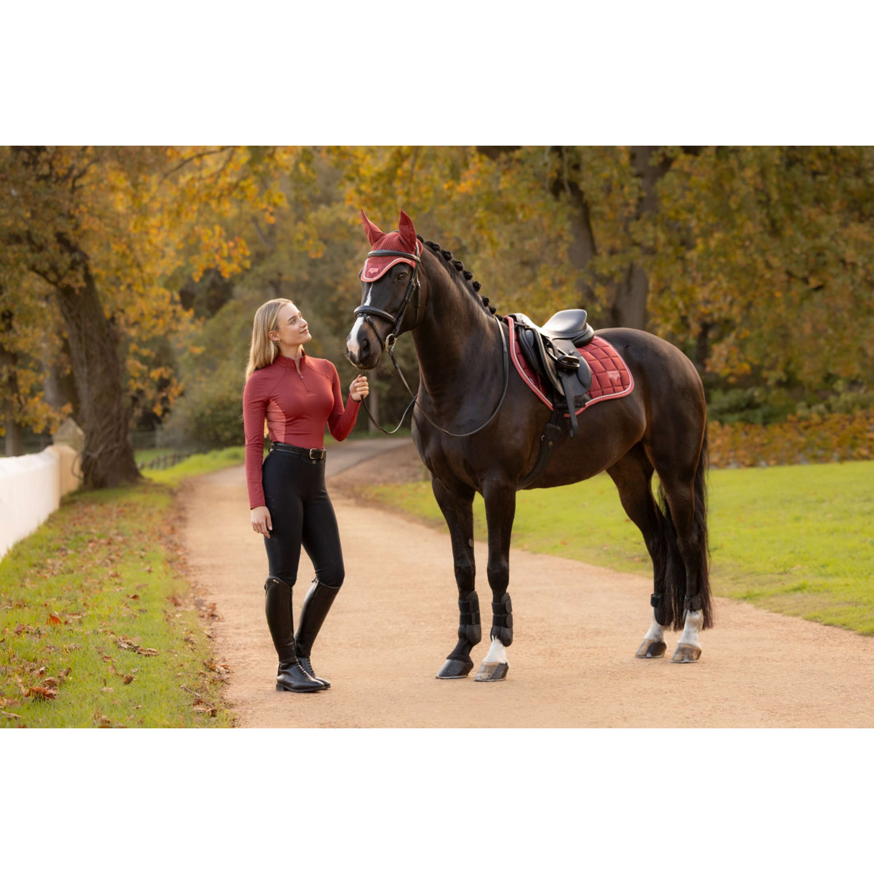 LeMieux Mantilla Loire Classic Close Contact Square Saltando Russet