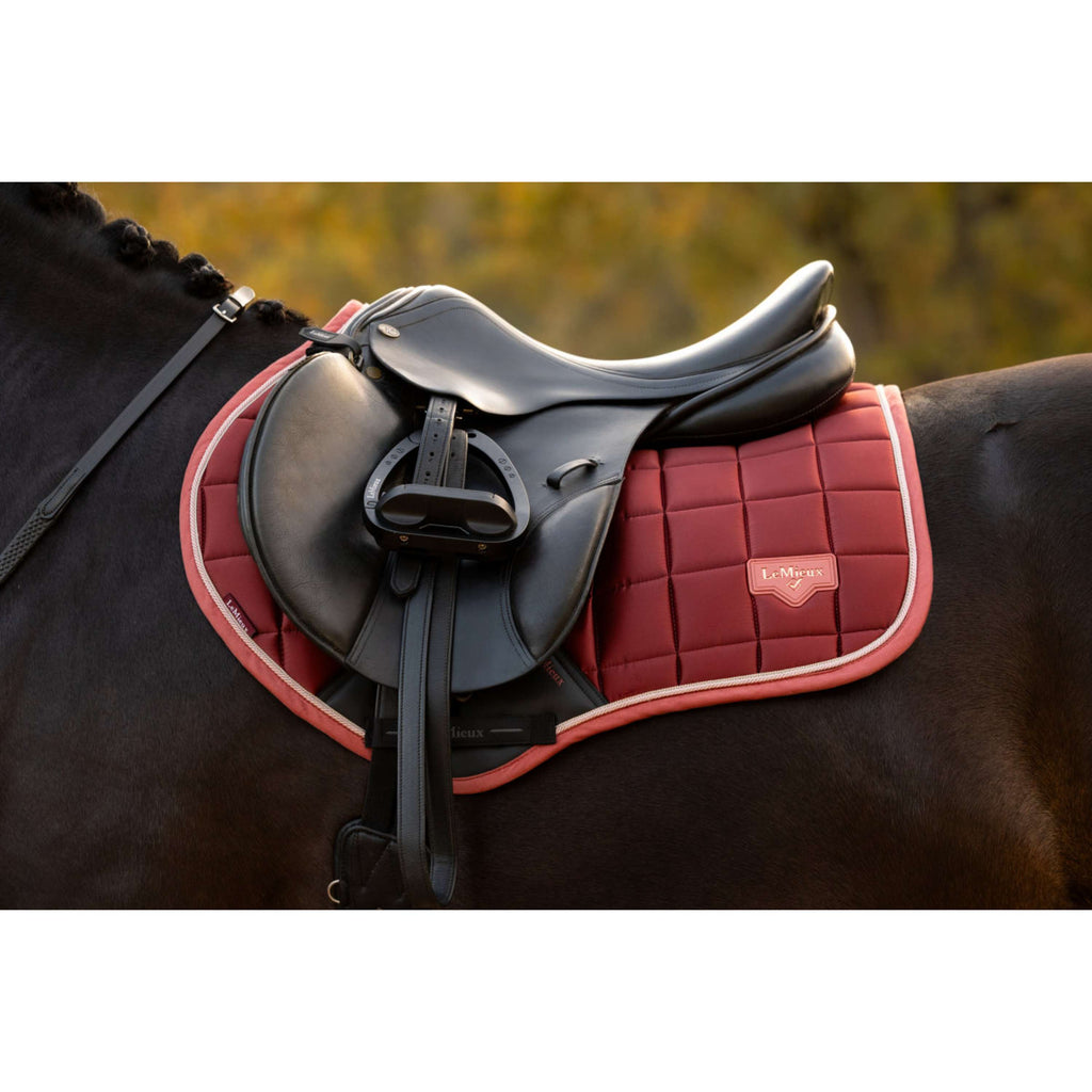 LeMieux Mantilla Loire Classic Close Contact Square Saltando Russet