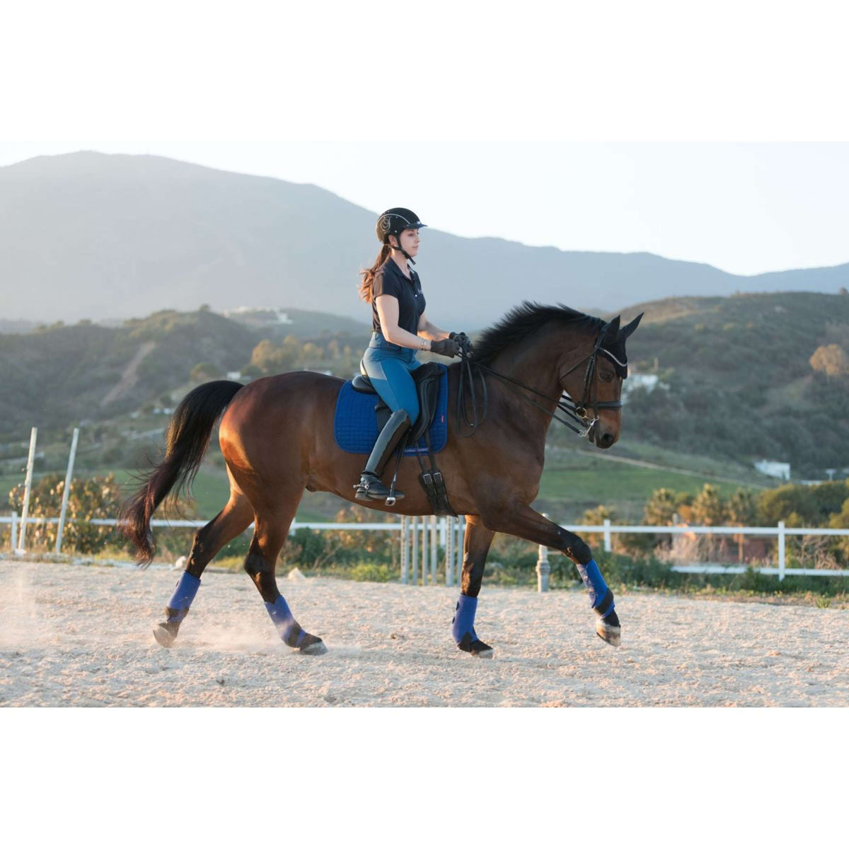 LeMieux Mantilla Luxury Square Doma Azul Benetton