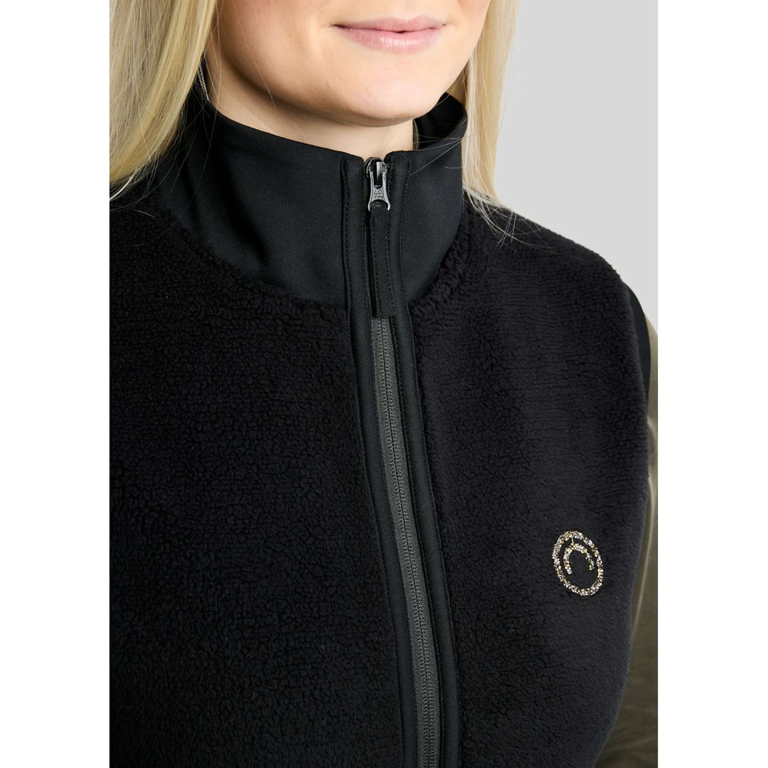 Montar Chaleco MoEbba Teddy Pile Golden Quartz Negro