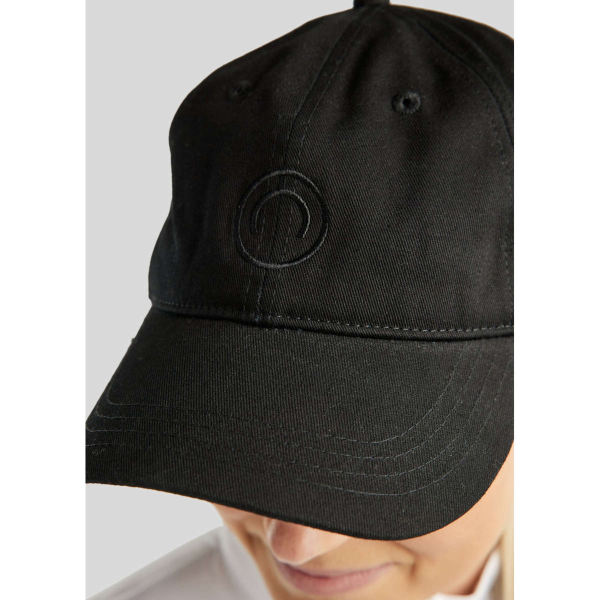 Montar Gorra MoBea Negro