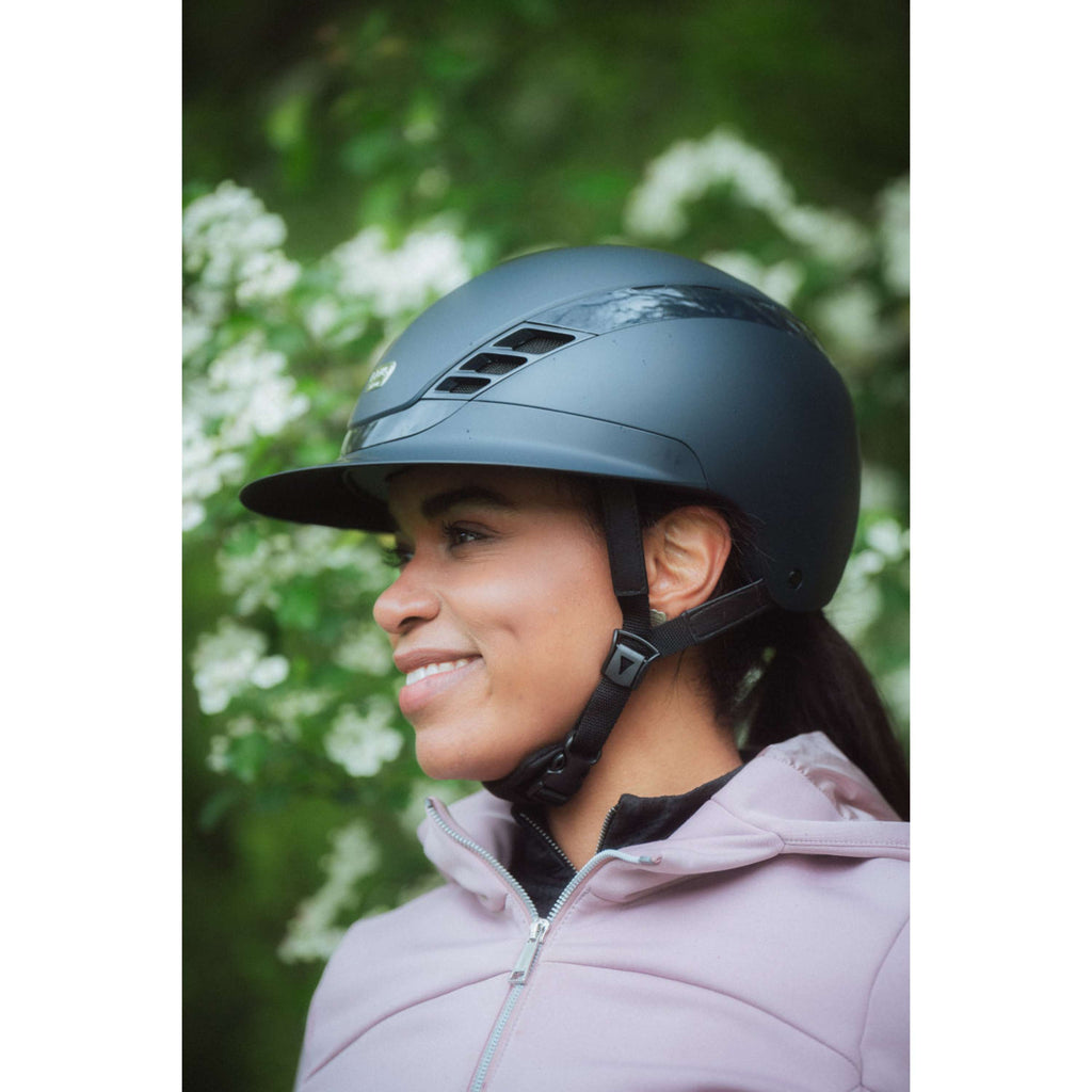 Pikeur Gorra AirLuxe Pure Visera larga Midnight Blue