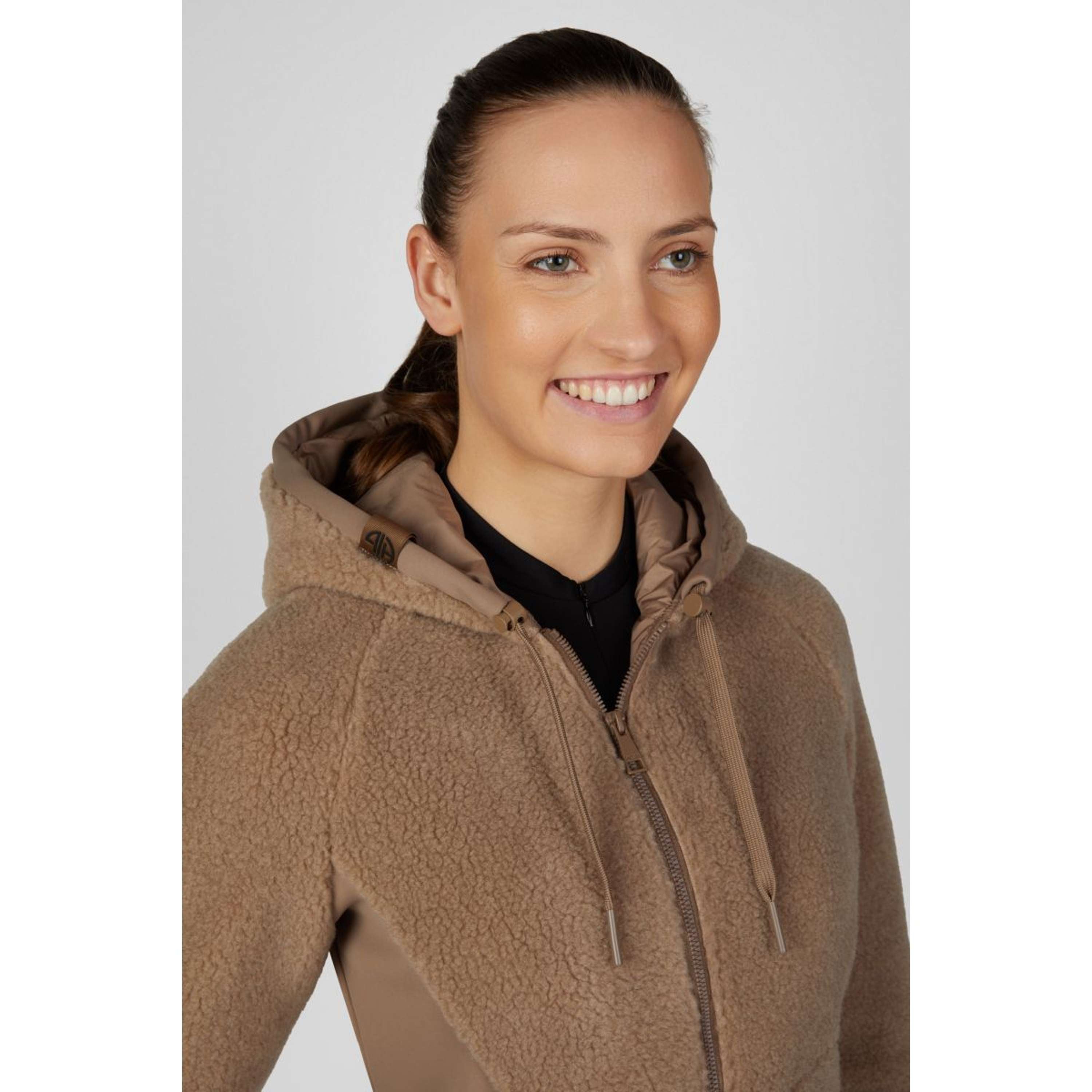 Pikeur Sudadera con capucha y cremallera Teddyfleece Athleisure AW26 Toffee Beige