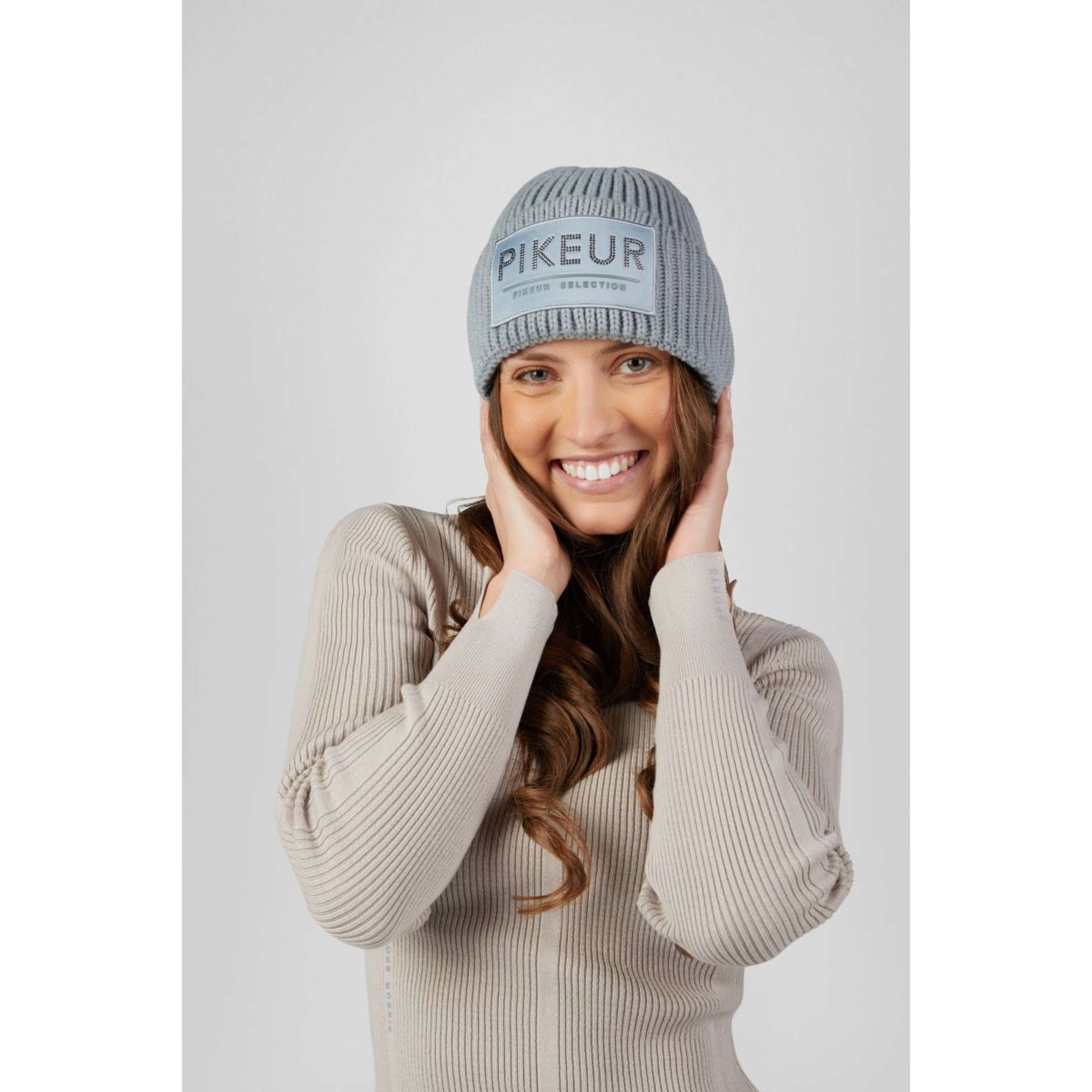 Pikeur Gorro Selection Satin AW26 Dusty Blue