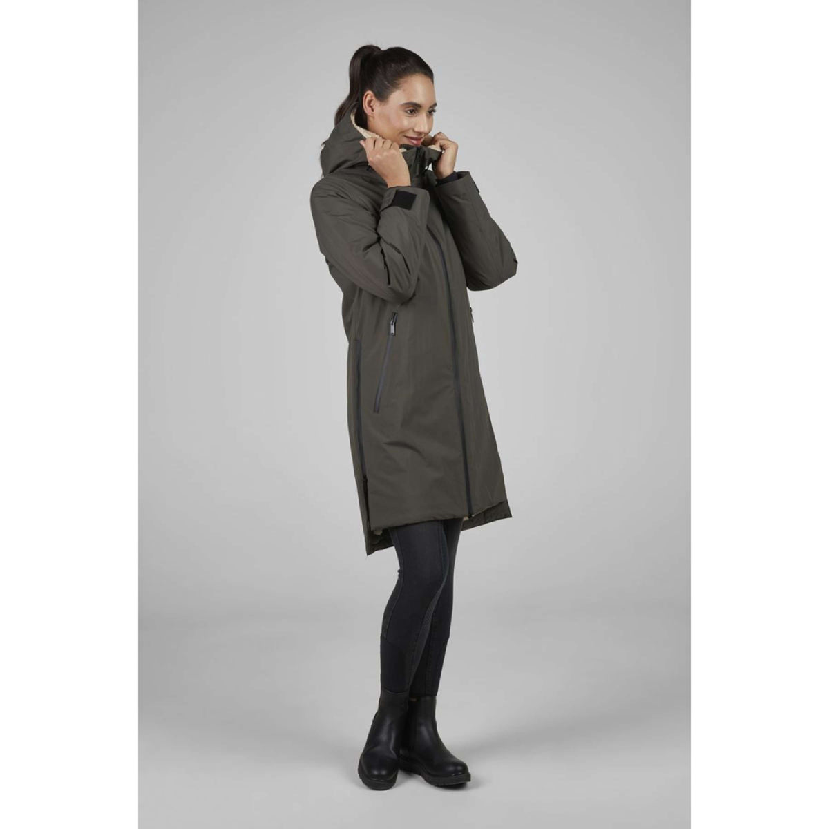 Pikeur Abrigo de lluvia Athleisure AW25 Deep Khaki