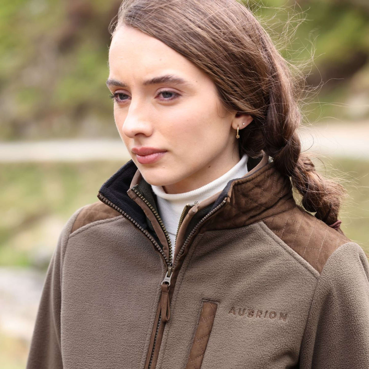 Aubrion by Shires Sudadera con capucha y cremallera Heritage Fleece Oliva oscura